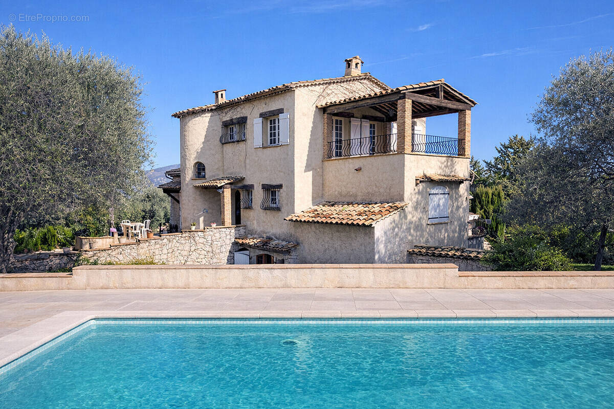 Maison à LA GAUDE