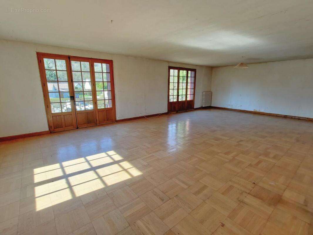 Maison à GARENNES-SUR-EURE