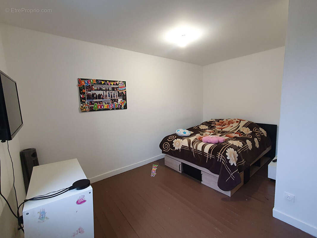 Maison à ORIGNY-SAINTE-BENOITE