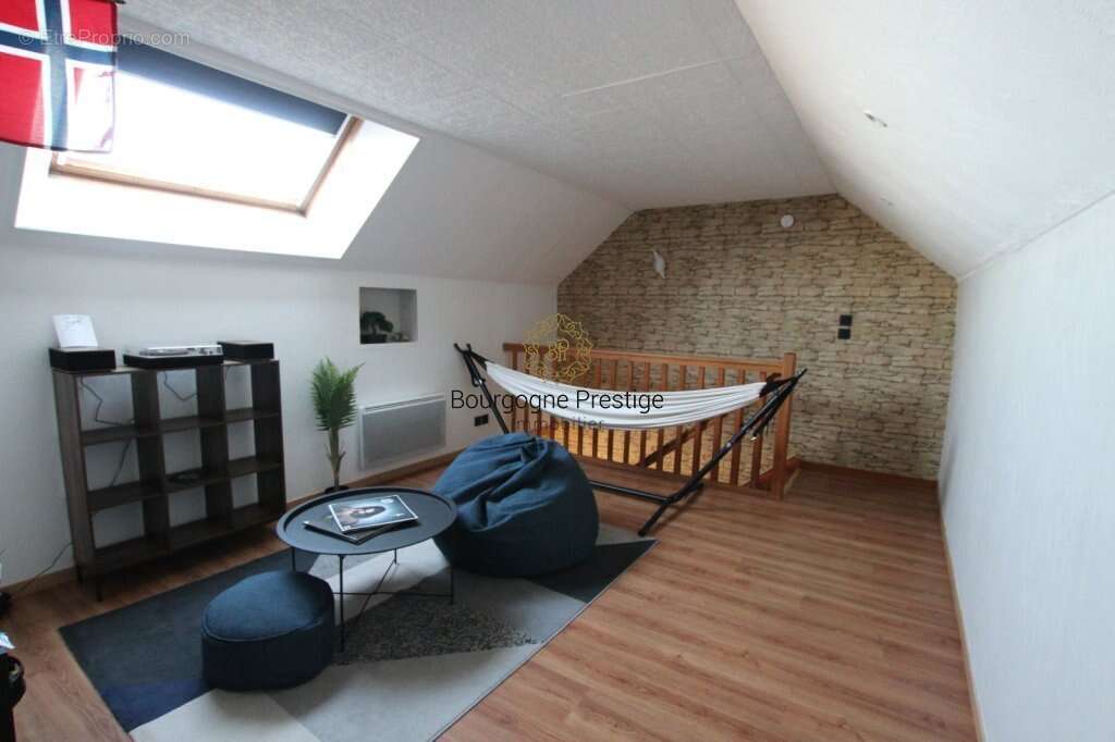 Maison à SENNECEY-LE-GRAND
