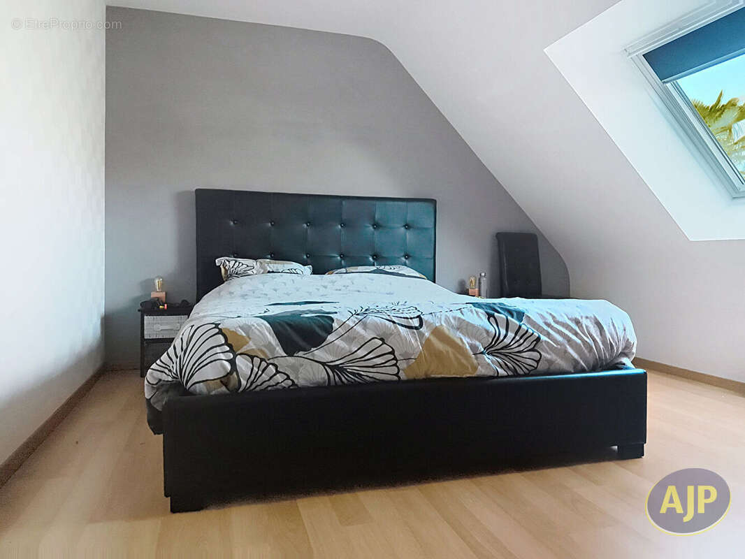 Pace maison indivuelle en exclusivite 5 chambres - photo 2
