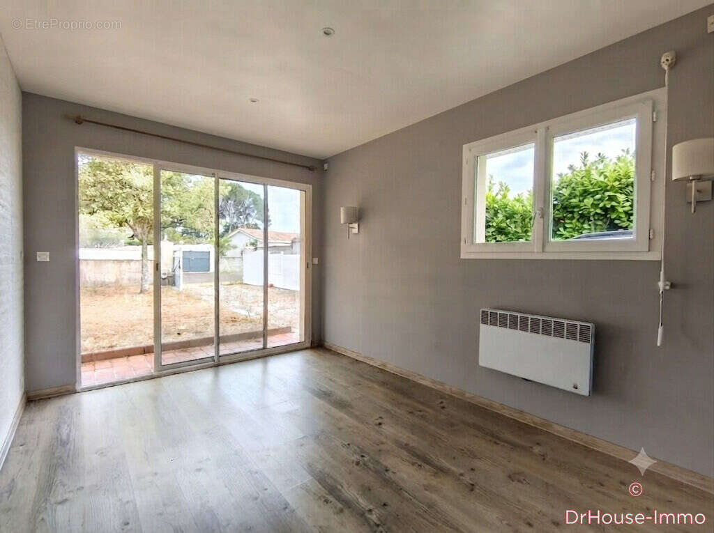 Maison 155 m² à Laluque  - photo 9