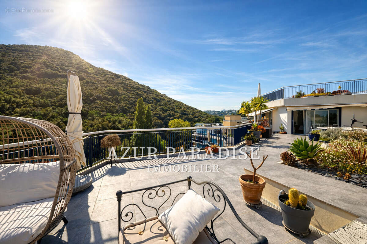 Appartement à MANDELIEU-LA-NAPOULE