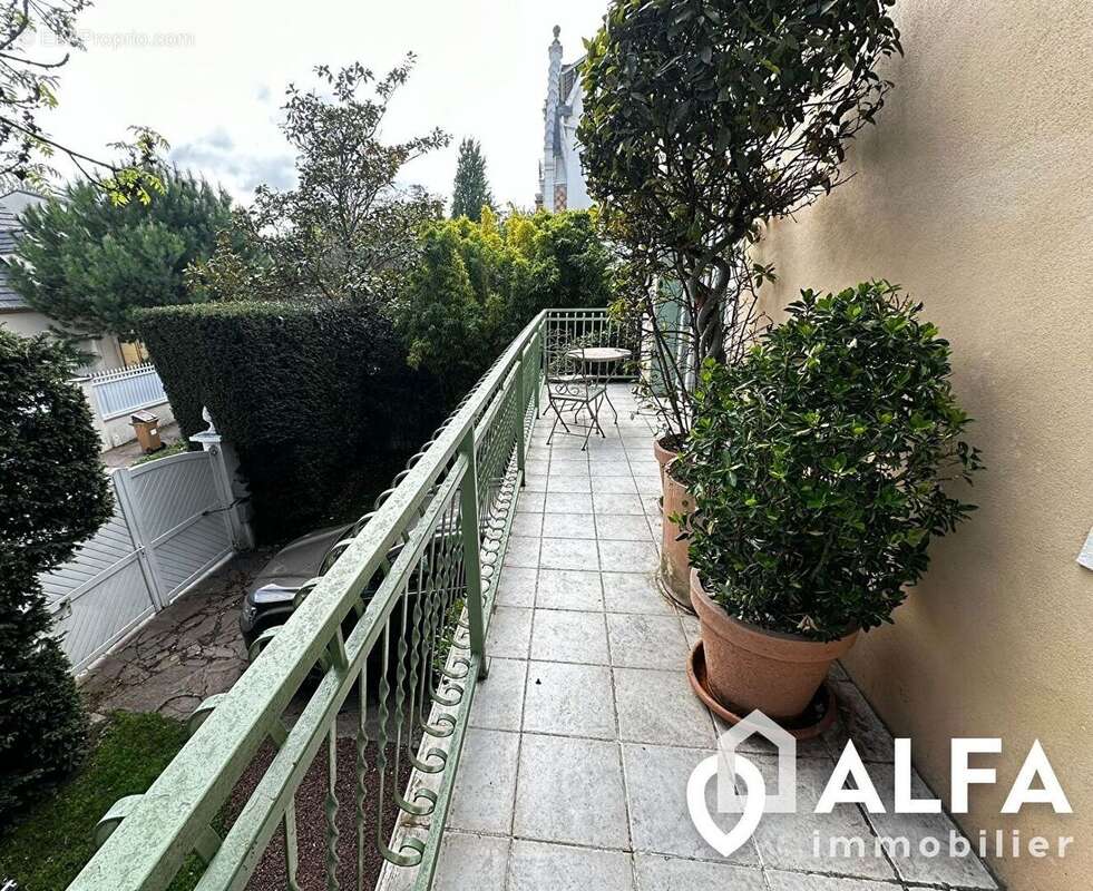 Maison à SAINT-GRATIEN