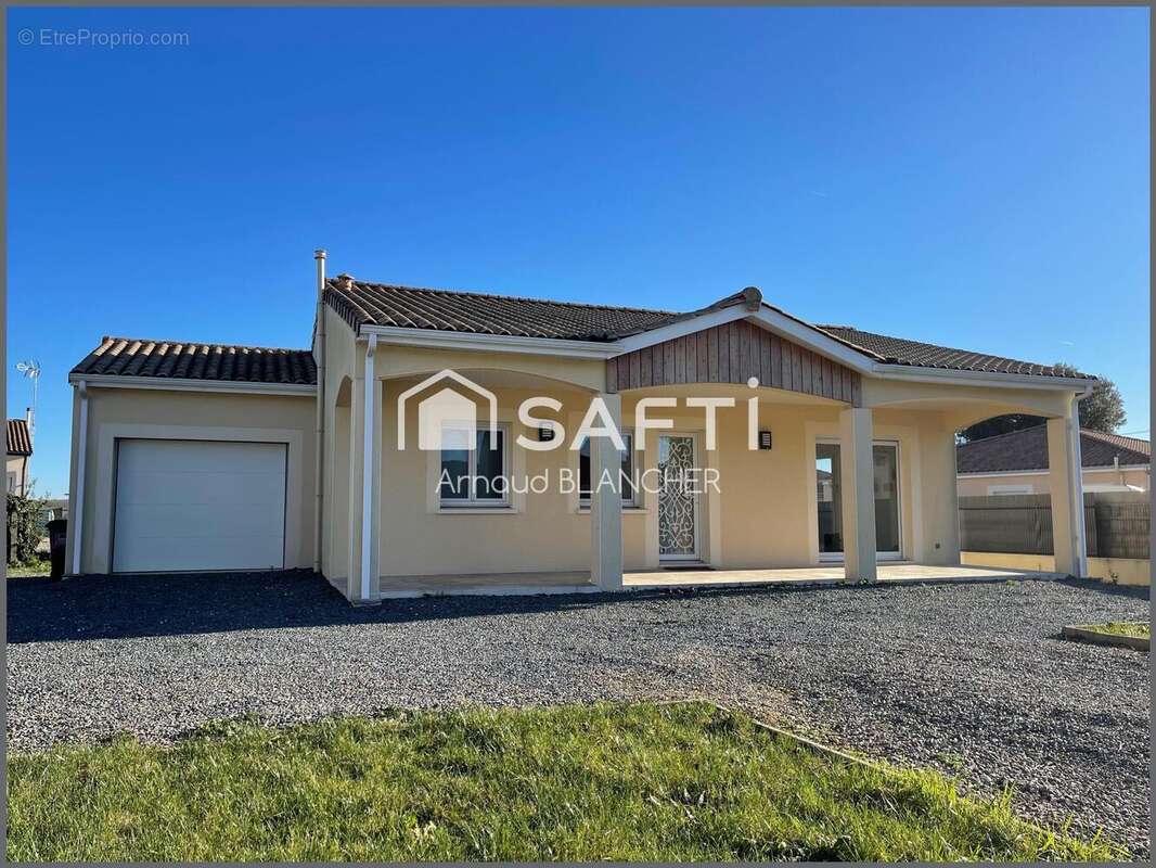 Photo 9 - Maison à ROULLET-SAINT-ESTEPHE