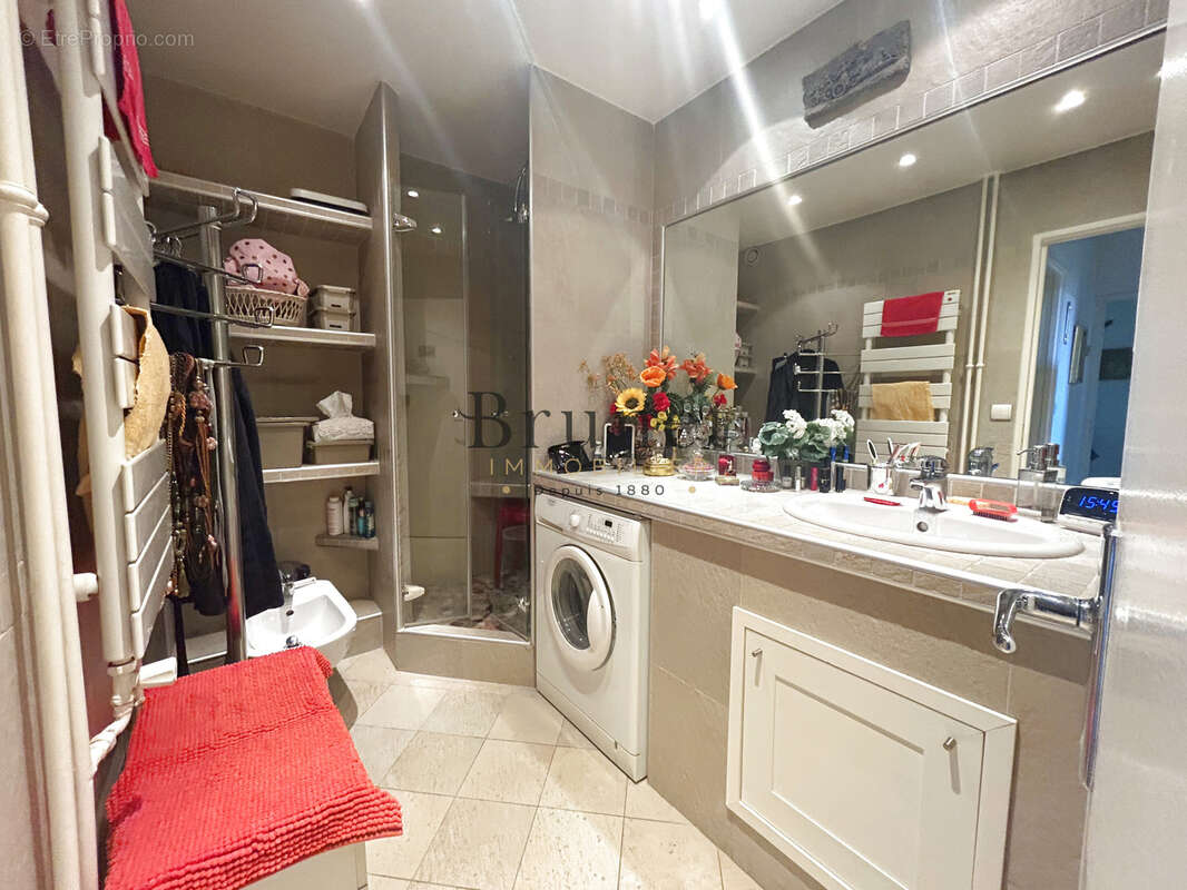 Appartement à SAINT-MAUR-DES-FOSSES