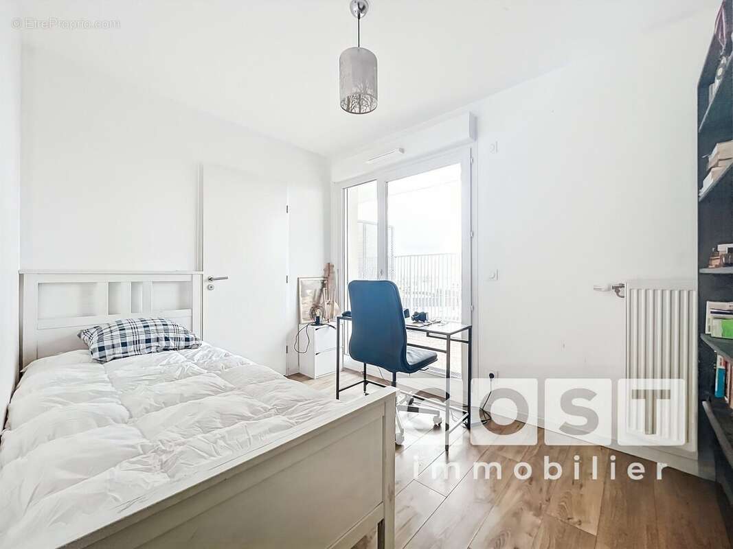 Appartement à GENNEVILLIERS