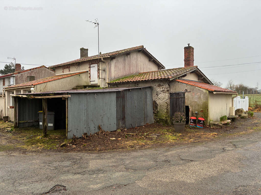 Maison à LA LIMOUZINIERE