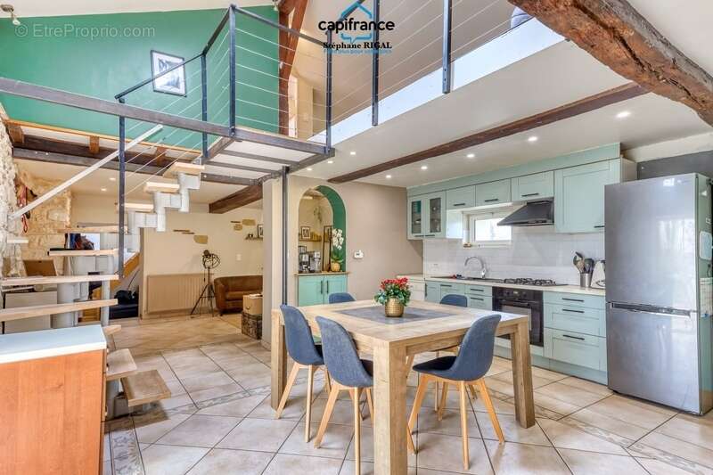 Propriete à vendre 11 pièces MONSEGUR (47) Propriété avec maison et maison d'amis de 260m2 habitables sur 12 757m² de terrain -  - photo 5