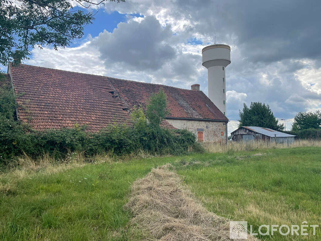 Maison à NEUILLY-LE-REAL