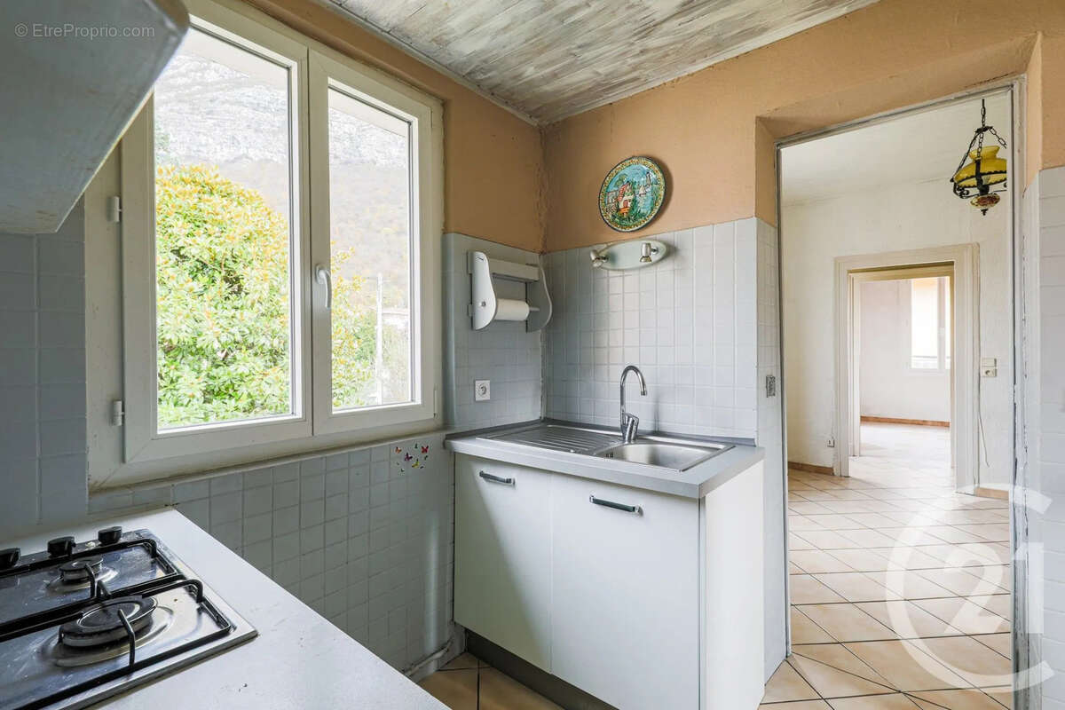 Maison à SAINT-EGREVE