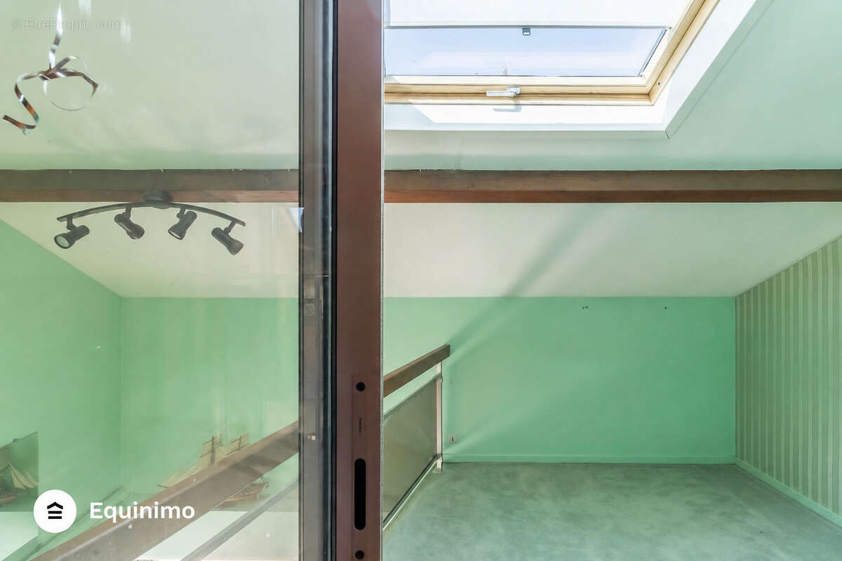 Maison d'architecte de 7 pièces 4 chambres de 160m2 proche transports - photo 10