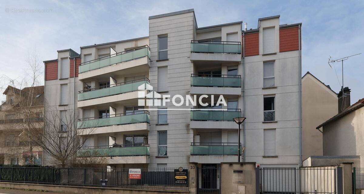 Appartement à QUINCY-SOUS-SENART