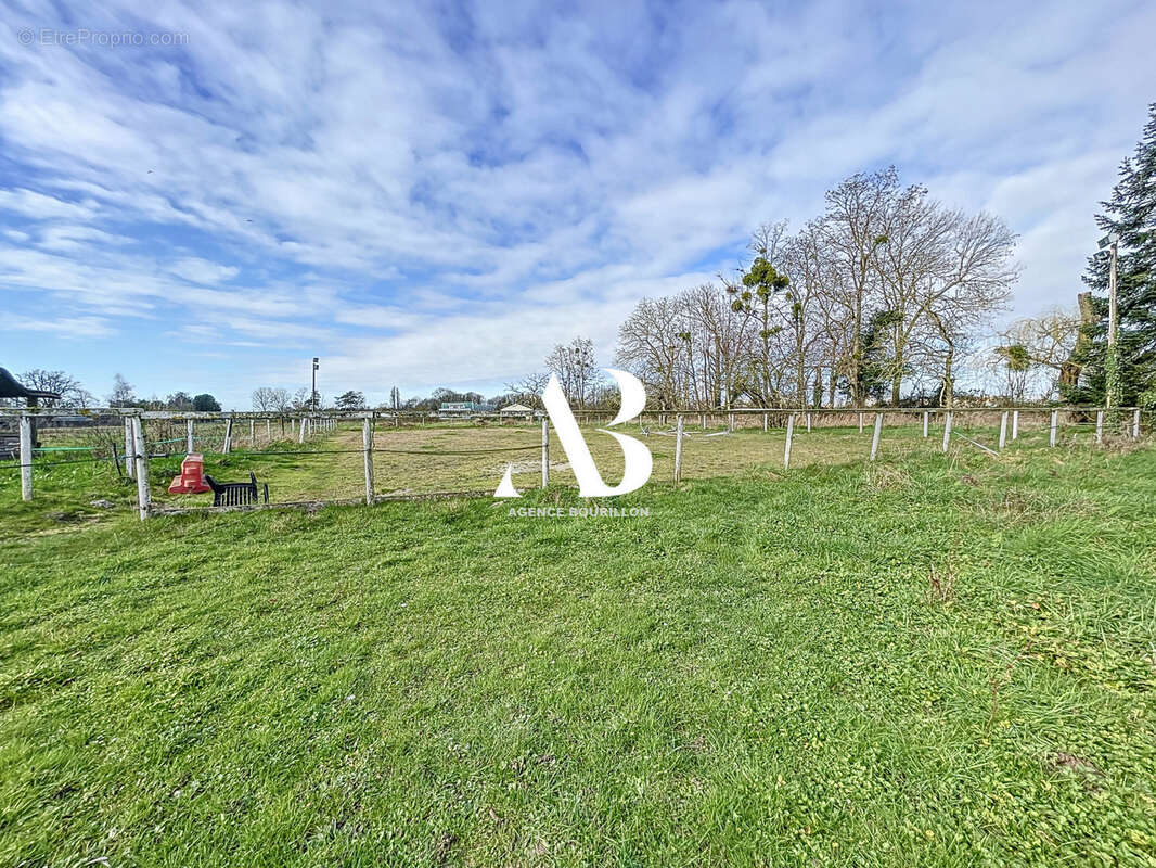 Maison à GRANDPUITS-BAILLY-CARROIS