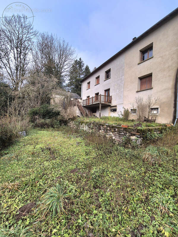 Maison à LACAUNE