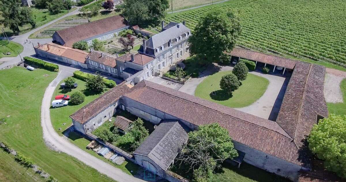 Maison à SEGONZAC