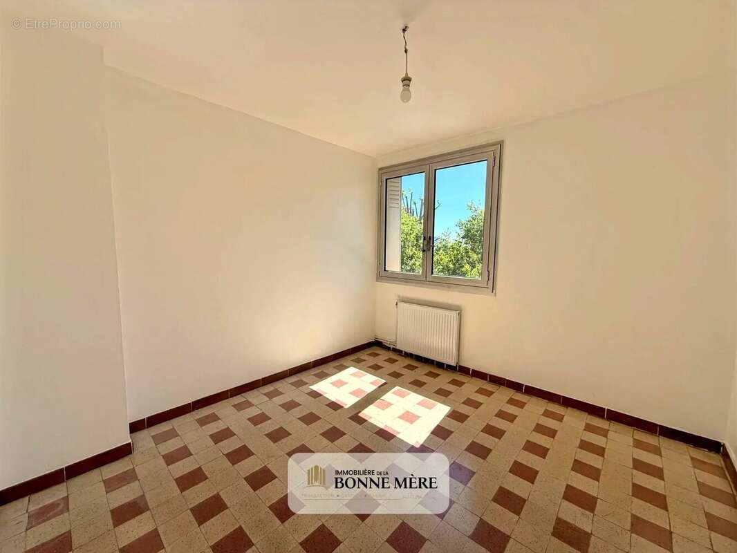 Appartement à MARSEILLE-10E