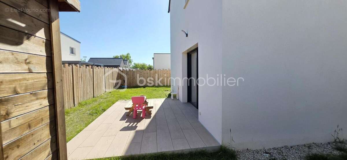 Maison à SAINT-SYLVAIN-D'ANJOU