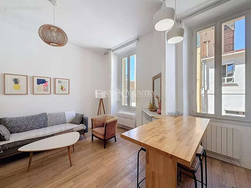 Appartement à CANNES