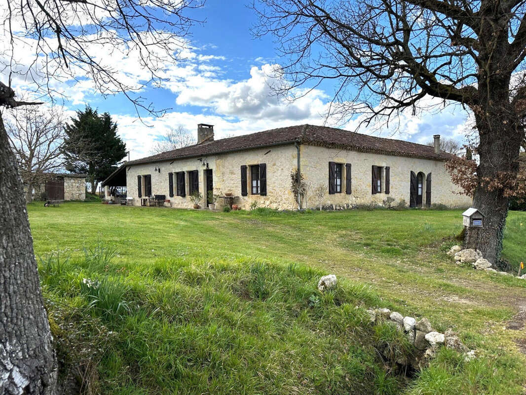 Fleurance plain-pied en pierre avec garage - Maison à FLEURANCE