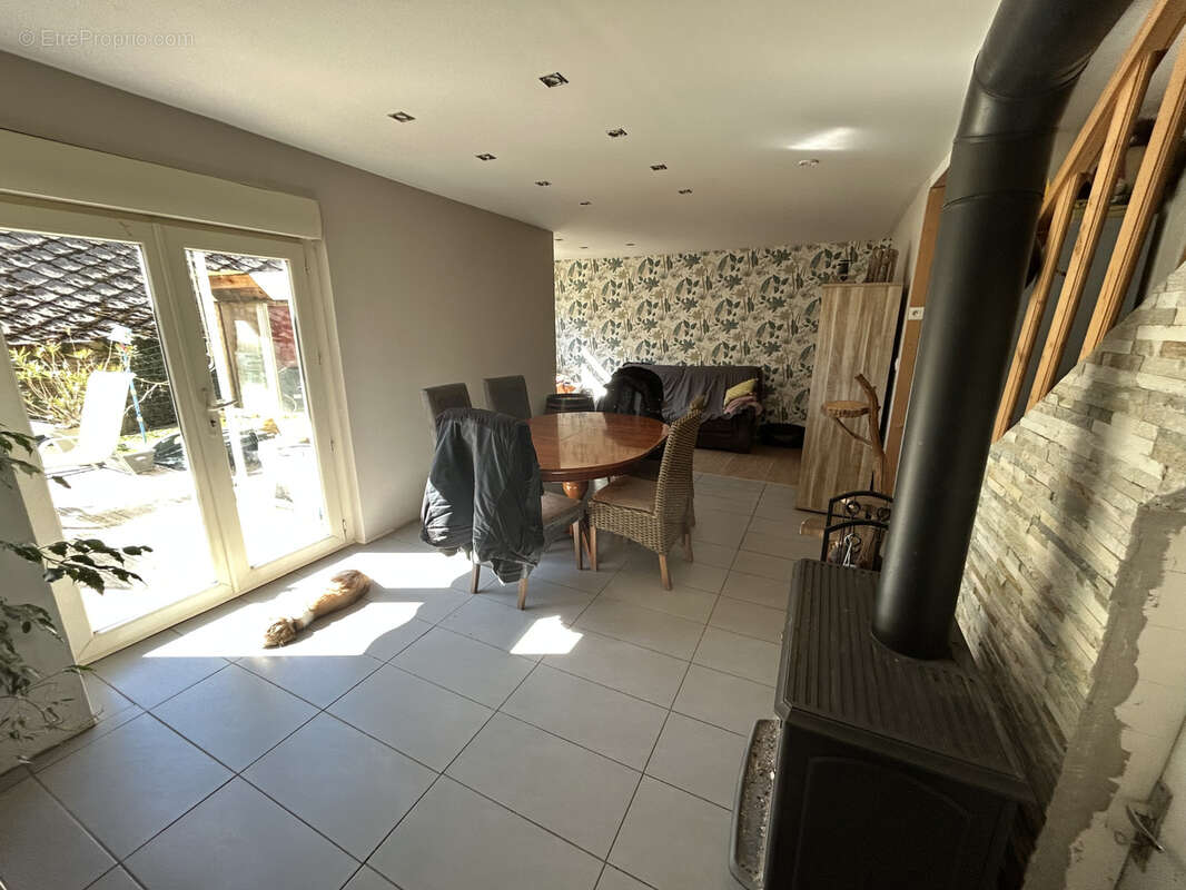 Autre à ESPARTIGNAC