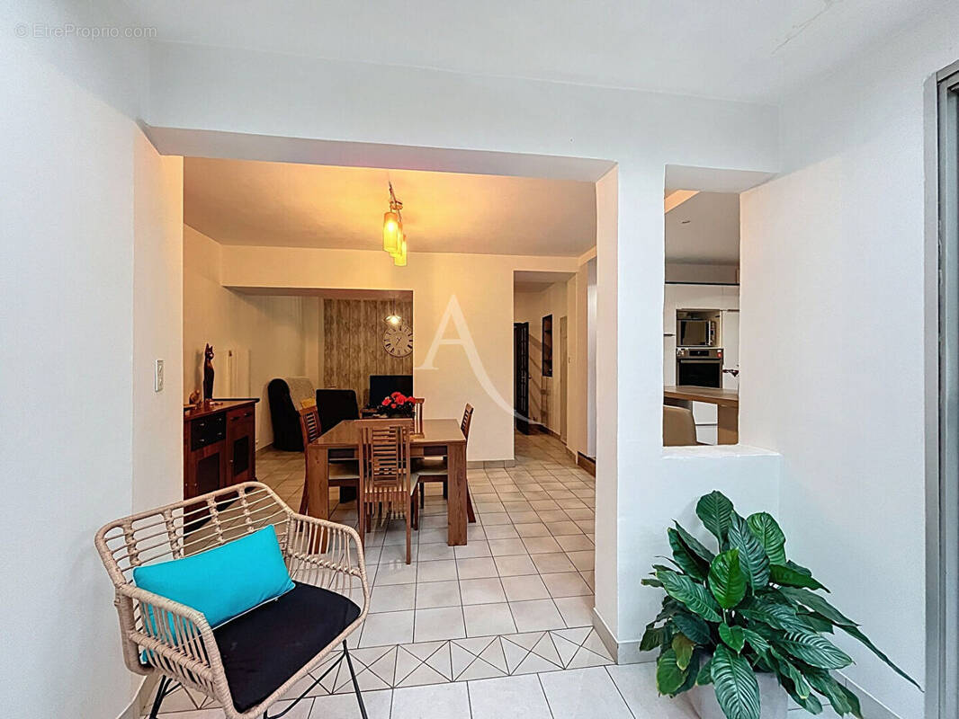 Maison à MORTAGNE-SUR-SEVRE