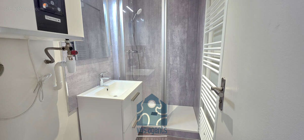 Appartement 3 pièces avec cave et parking privatif - photo 5