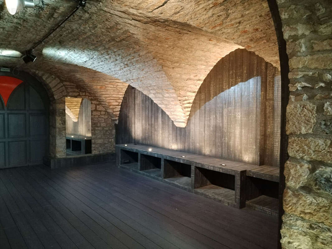 Commerce à SALINS-LES-BAINS