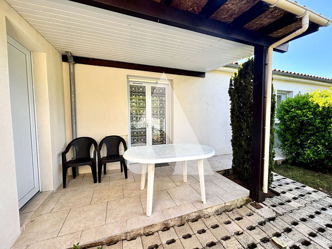 Maison à LES MATHES