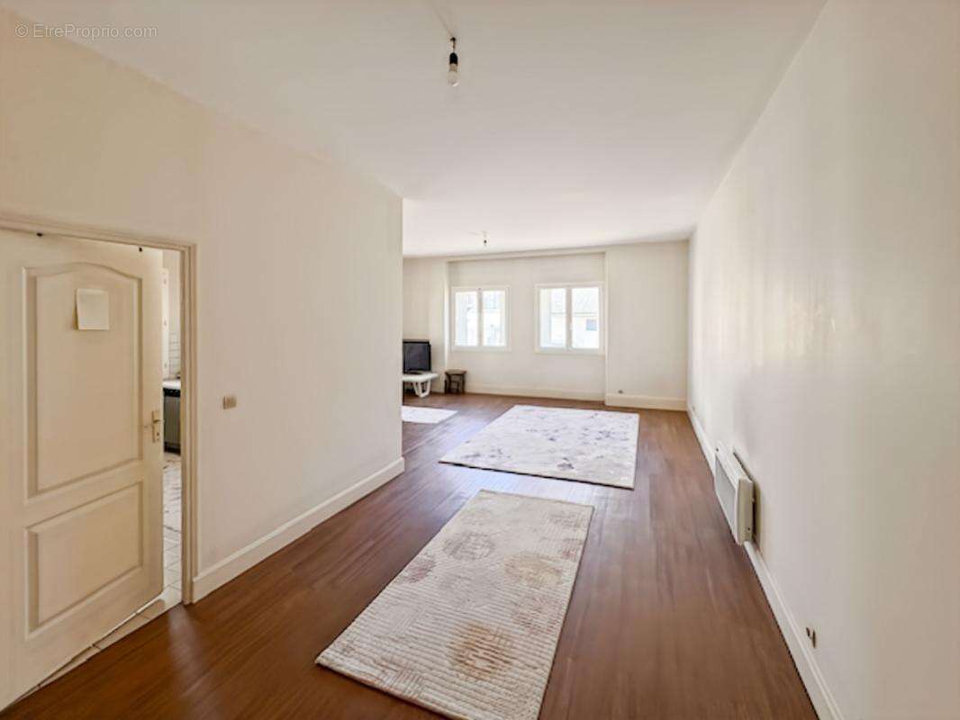 Appartement À Vendre - photo 3