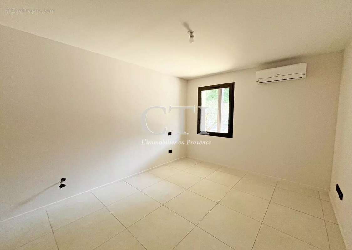 Appartement T3 70.80 m² Résidence "Les Terrasses du château" - photo 10