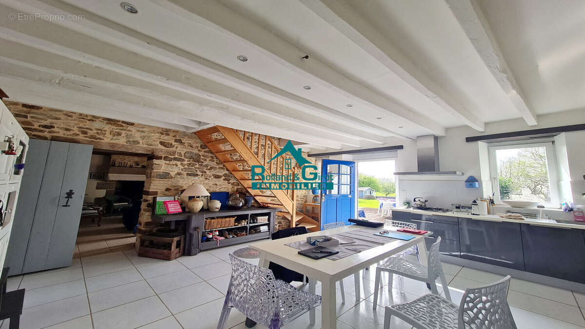 Maison à SAINT-AUBIN-DU-CORMIER