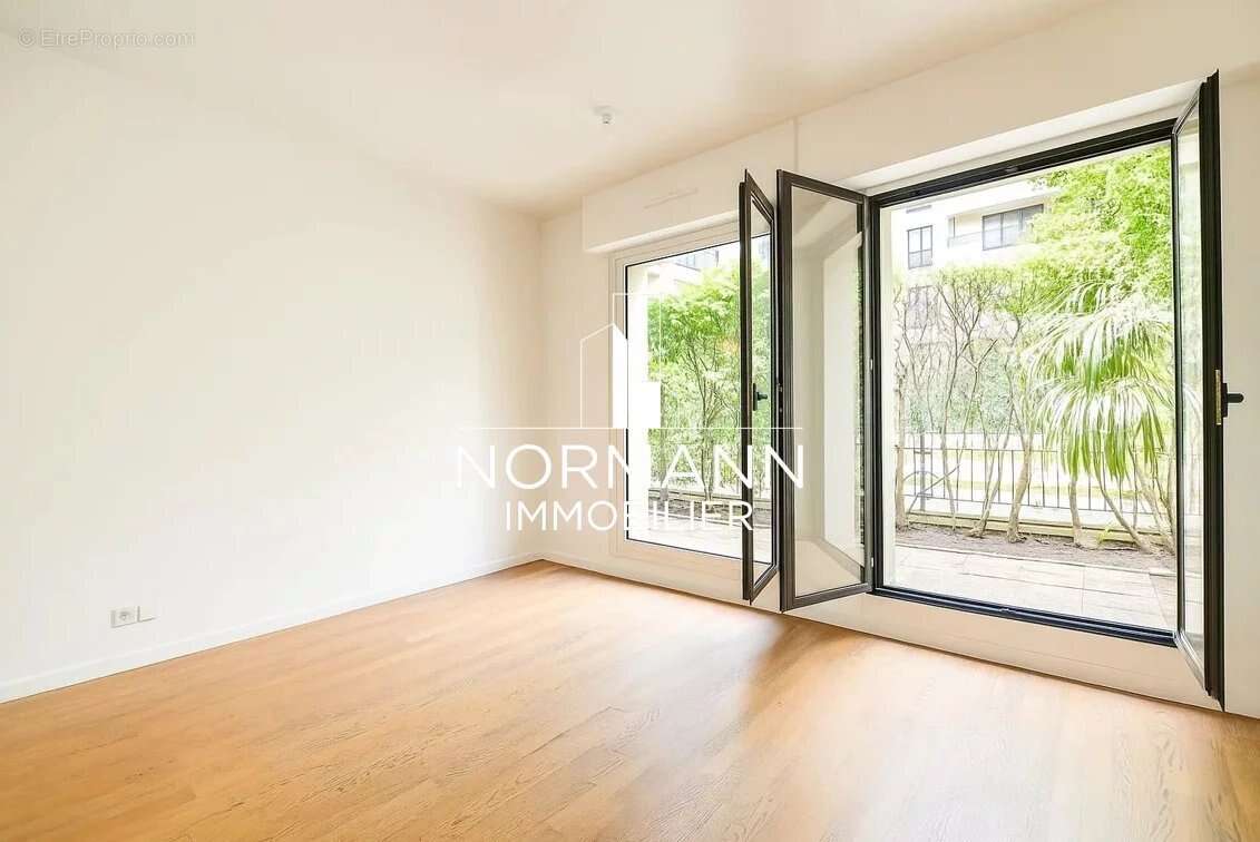 Appartement à LEVALLOIS-PERRET