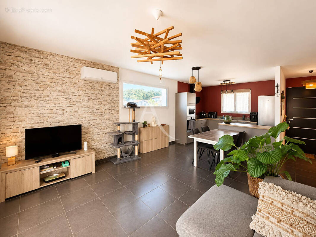 Maison à RIVIERE-SAAS-ET-GOURBY