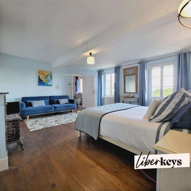 Maison à LISLE-SUR-TARN