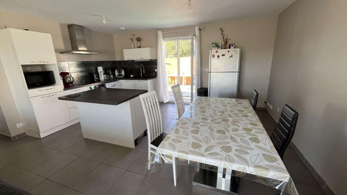 Maison à VILLENEUVE-MINERVOIS