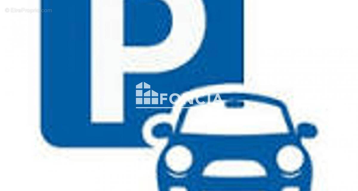 Parking à BORMES-LES-MIMOSAS