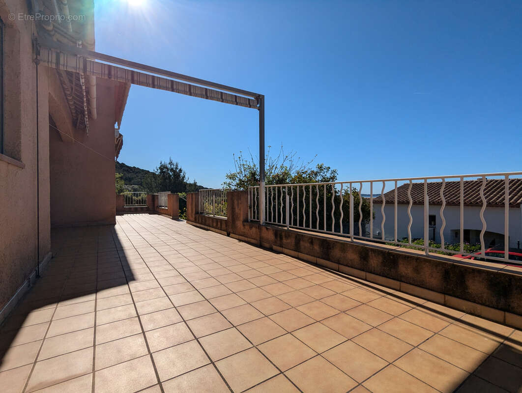 Maison à CARQUEIRANNE