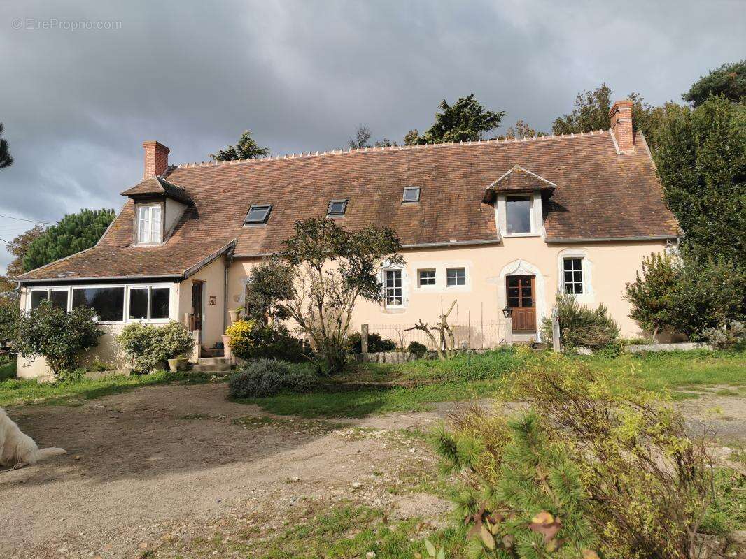 Maison à FAVERDINES