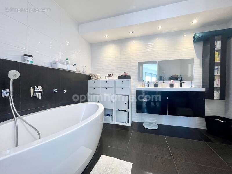 Maison à AIGUES-MORTES