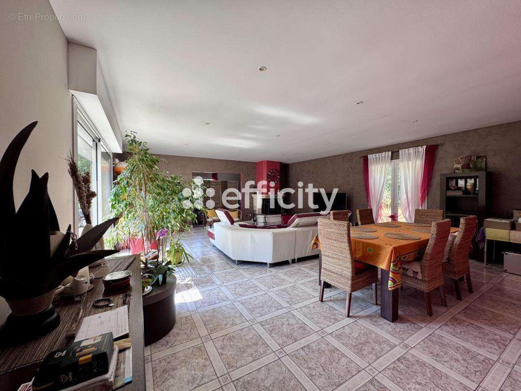Maison 182 m² à Origne  - photo 12
