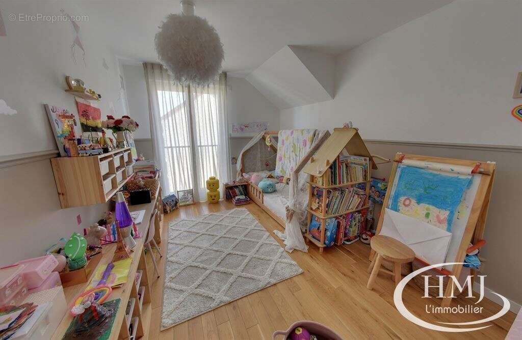 Appartement à LISSES