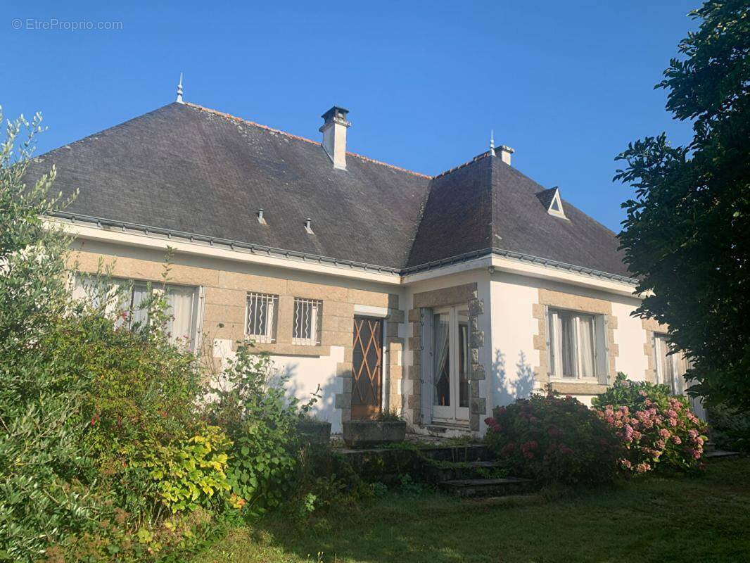 Maison à PLUVIGNER