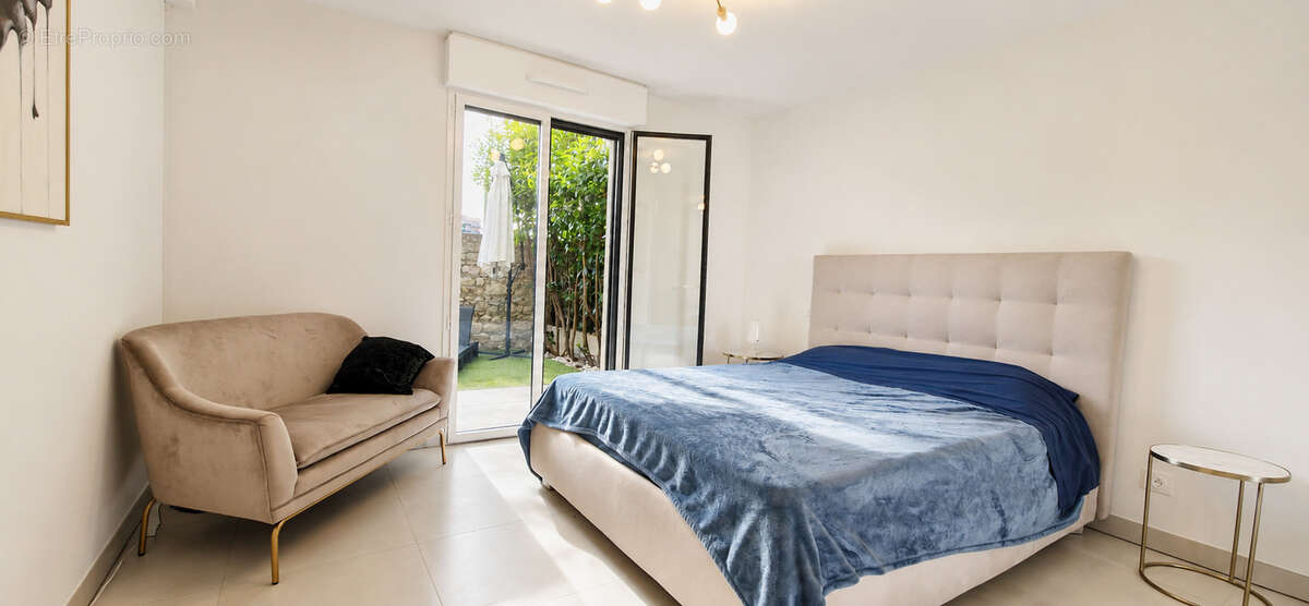 EXCLUSIVITE - Grand 2 pièces en rez de jardin + garage - photo 4