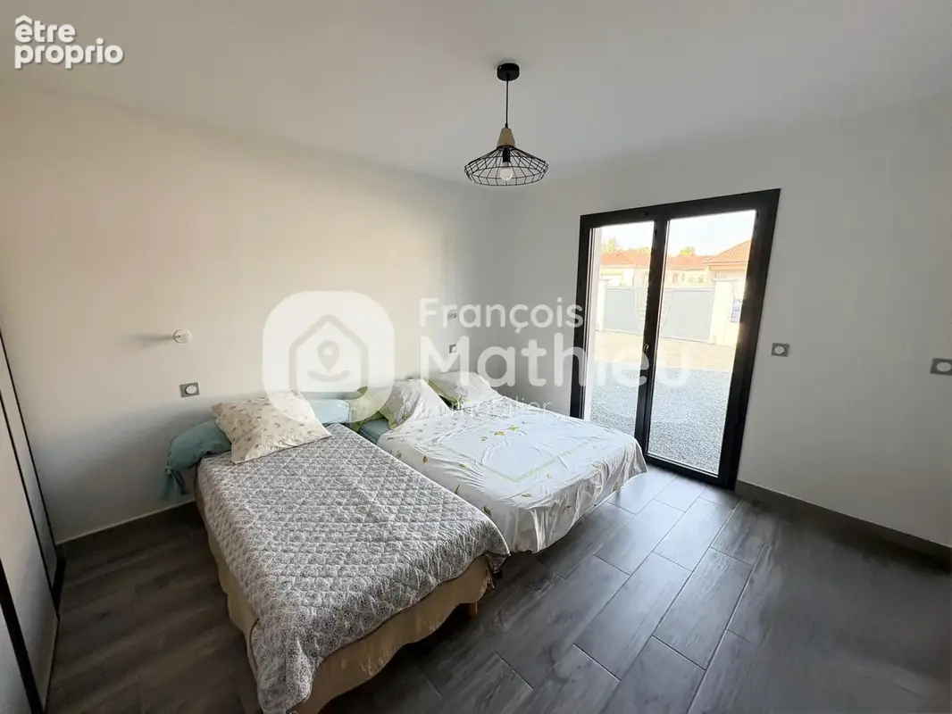 Romans : maison plain-pied 144m2 hab - 3ch + garage - 926m2 de terrain - photo 4