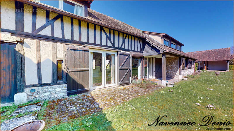 Maison à LA SAUSSAYE