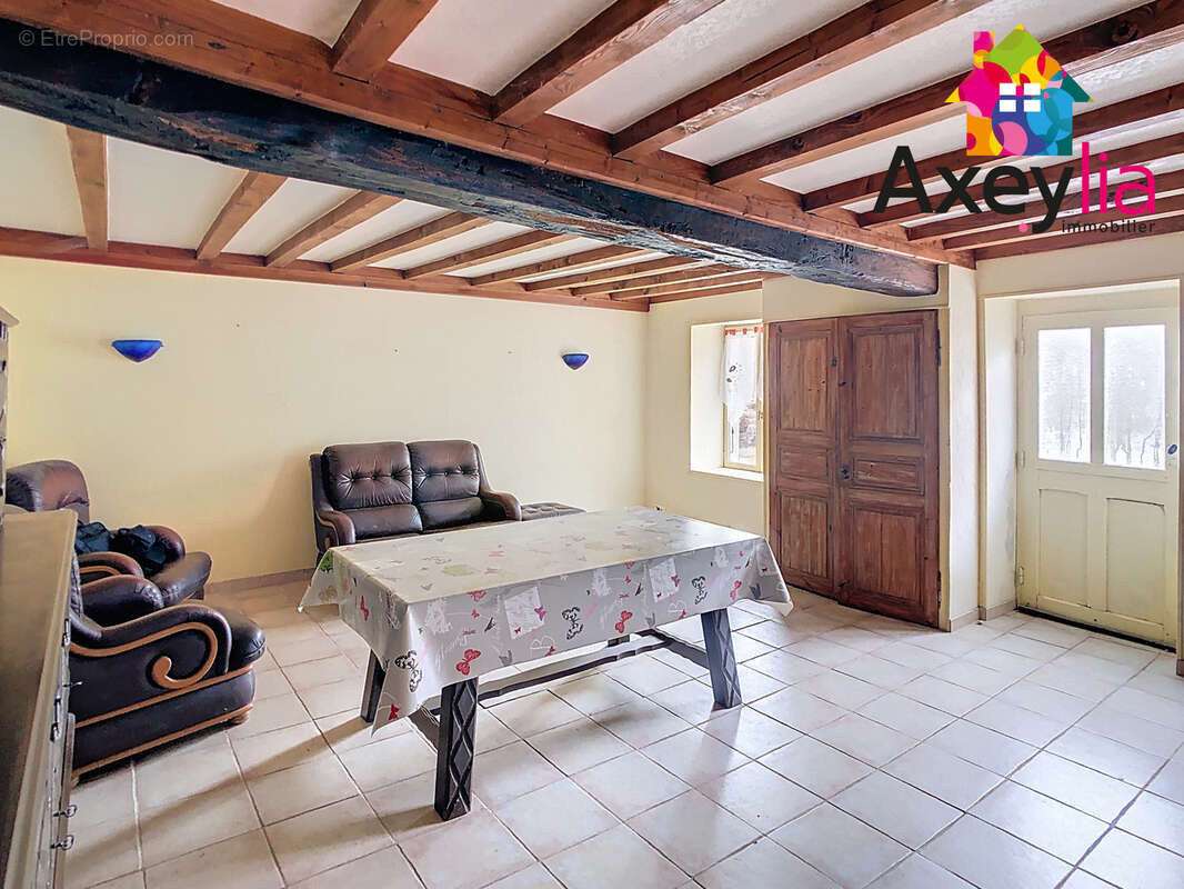 Maison à ARFEUILLES