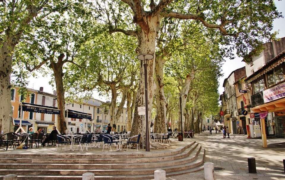 Terrain à SAINT-JEAN-DE-FOS