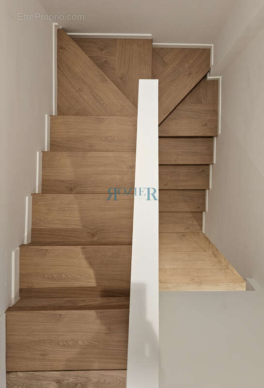 Appartement à VALLAURIS