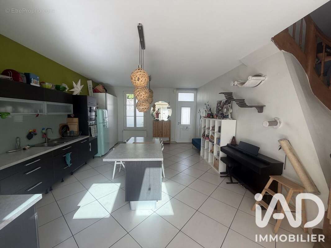 Maison 105 m² à Tours  - photo 3